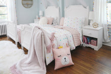 Cargar imagen en el visor de la galería, Soft Stripe All Season Quilt/Coverlet Set
