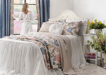 Carregar imagem no visualizador da galeria, Sydney 3 Piece Quilt Set
