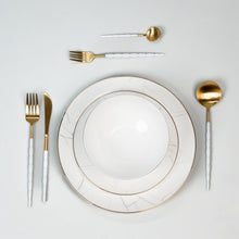 Carregar imagem no visualizador da galeria, Ozarke&#39;s Miguel Marble Design Plates Set
