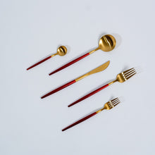 Carregar imagem no visualizador da galeria, Royal Cutlery Set
