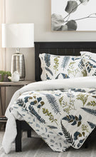 Load image into Gallery viewer, Devonia All Over Cotton Quilt 3 Piece Set
