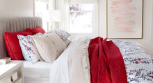 Load image into Gallery viewer, Ava Diamond Oversized Cotton Quilt Set
