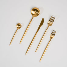 Carregar imagem no visualizador da galeria, Royal Cutlery Set
