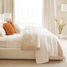 Cargar imagen en el visor de la galería, Super Cozy Ultra Soft Sherpa Jacquard Geo Blanket/Bedspread
