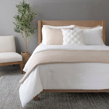 Cargar imagen en el visor de la galería, Haniya Solid Waffle Woven Cotton Textured Comforter Set
