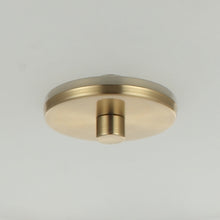 Carregar imagem no visualizador da galeria, 14 Inch Modern 3-Light Golden Flush Mount Ceiling Lighting
