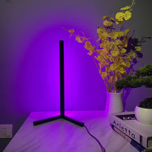 Carregar imagem no visualizador da galeria, Minimalist LED Table Lamp
