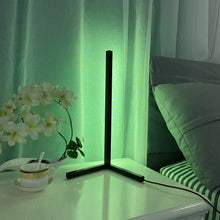 Carregar imagem no visualizador da galeria, Minimalist LED Table Lamp
