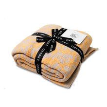 Carregar imagem no visualizador da galeria, Luxe Animal Print Throw Blanket
