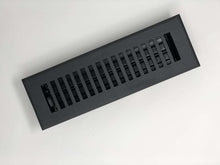 Carregar imagem no visualizador da galeria, Cast Aluminum Contemporary Vent Covers - Black
