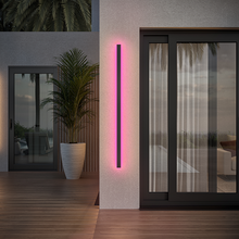 Carregar imagem no visualizador da galeria, Svelte Smart Outdoor Wall Lamp
