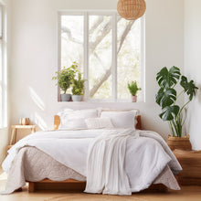 Cargar imagen en el visor de la galería, Haniya Solid Waffle Woven Cotton Textured Comforter Set
