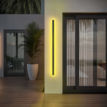 Carregar imagem no visualizador da galeria, Svelte Smart Outdoor Wall Lamp
