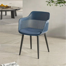 Cargar imagen en el visor de la galería, Aedilis Accent Chair
