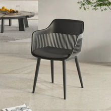 Cargar imagen en el visor de la galería, Aedilis Accent Chair
