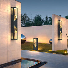 Carregar imagem no visualizador da galeria, Aeternus Outdoor Wall Lamp
