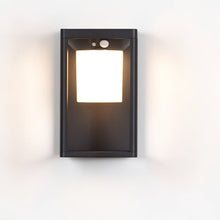 Carregar imagem no visualizador da galeria, Agni Outdoor Wall Lamp
