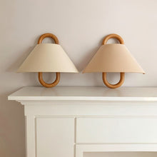 Carregar imagem no visualizador da galeria, Aine Wall Lamp
