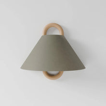 Carregar imagem no visualizador da galeria, Aine Wall Lamp
