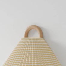 Carregar imagem no visualizador da galeria, Aine Wall Lamp
