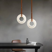 Cargar imagen en el visor de la galería, Aktis Alabaster Pendant Light
