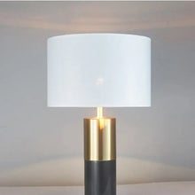 Cargar imagen en el visor de la galería, Alfar Table Lamp
