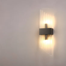 Carregar imagem no visualizador da galeria, Amadi Wall Lamp
