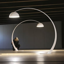 Carregar imagem no visualizador da galeria, Anais Floor Lamp
