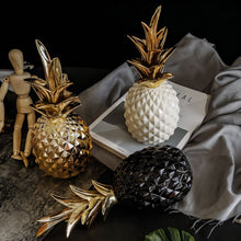 Load image into Gallery viewer, Ananas Figurine
