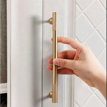 Carregar imagem no visualizador da galeria, Aniq Brass Knob &amp; Pull Bar
