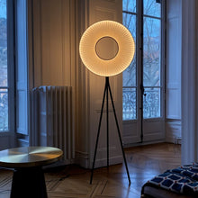 Cargar imagen en el visor de la galería, Baraha Floor Lamp
