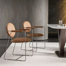 Carregar imagem no visualizador da galeria, Barzish Dining Chair
