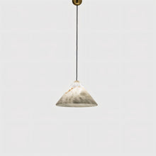 Cargar imagen en el visor de la galería, Blom Alabaster Pendant Light
