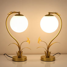 Carregar imagem no visualizador da galeria, Bloom Table Lamp
