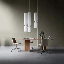 Carregar imagem no visualizador da galeria, Brika Pendant Light
