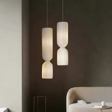 Cargar imagen en el visor de la galería, Brika Pendant Light
