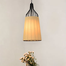 Carregar imagem no visualizador da galeria, Camille Pendant Light
