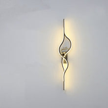 Carregar imagem no visualizador da galeria, Cassandra Wall Lamp
