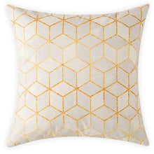 Cargar imagen en el visor de la galería, Golden Cushion Covers
