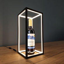 Carregar imagem no visualizador da galeria, Cubiform Table Lamp
