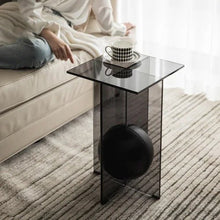 Carregar imagem no visualizador da galeria, Dimi Coffee Table
