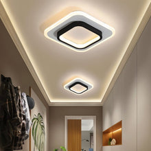 Carregar imagem no visualizador da galeria, Doveva Ceiling Light
