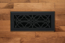 Carregar imagem no visualizador da galeria, Cast Aluminum Empire Vent Cover - Black
