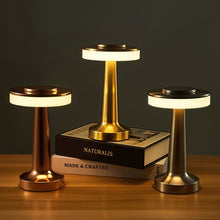 Carregar imagem no visualizador da galeria, Ellen Rechargeable Table Lamp
