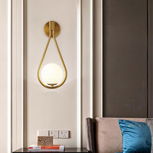 Carregar imagem no visualizador da galeria, Embrace Wall Lamp
