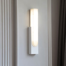 Carregar imagem no visualizador da galeria, Emilia Wall Lamp
