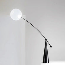 Cargar imagen en el visor de la galería, Eurus Floor Lamp
