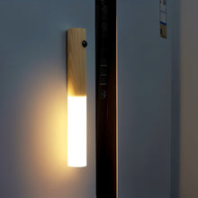 Carregar imagem no visualizador da galeria, Eydis Motion Sensor Light
