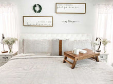 Carregar imagem no visualizador da galeria, Farmhouse Stripe Reversible Comforter Set
