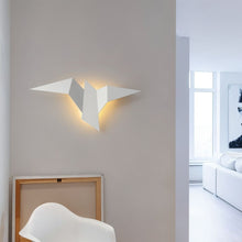 Cargar imagen en el visor de la galería, Finch Wall Lamp
